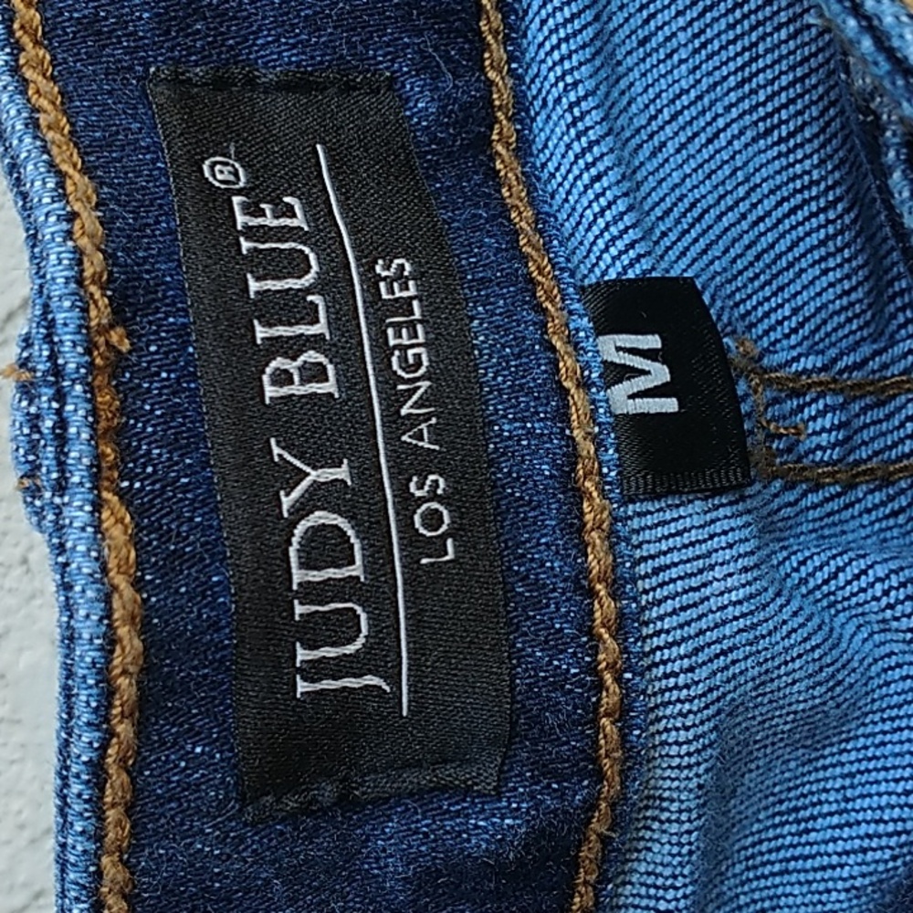 JUDY BLUE Cuffed Hem Jean Shorts Size M - Picture 8 of 13